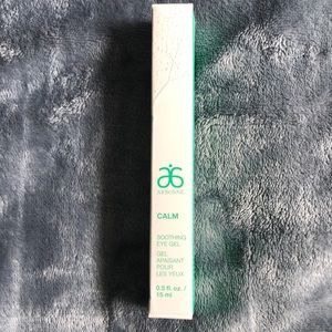 Calm soothing eye gel